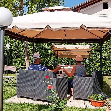 Camera Con Piscina Privata In Uso Esclusivo A Villa Rosa *