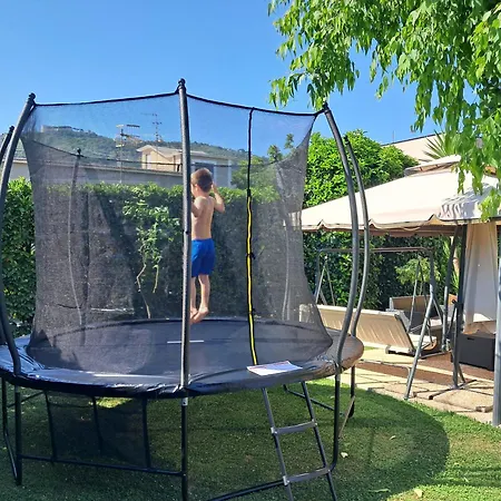 Rosa Con Piscina *